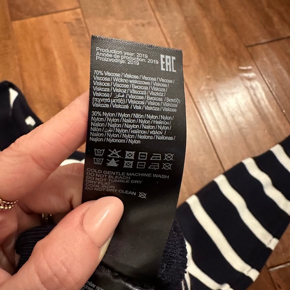 ASOS Only Navy and White V Neck Striped Sweater Sz Small - Picture 7 of 11